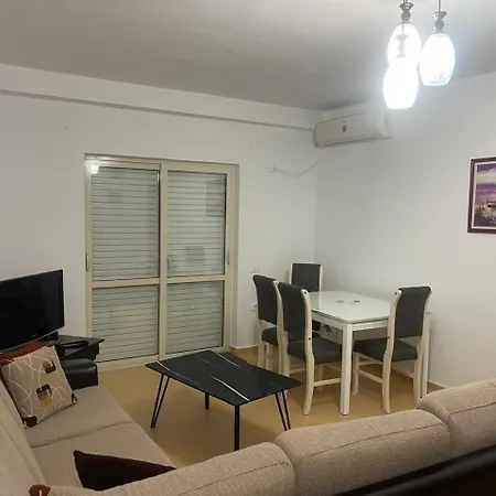 Noemi Apartment *